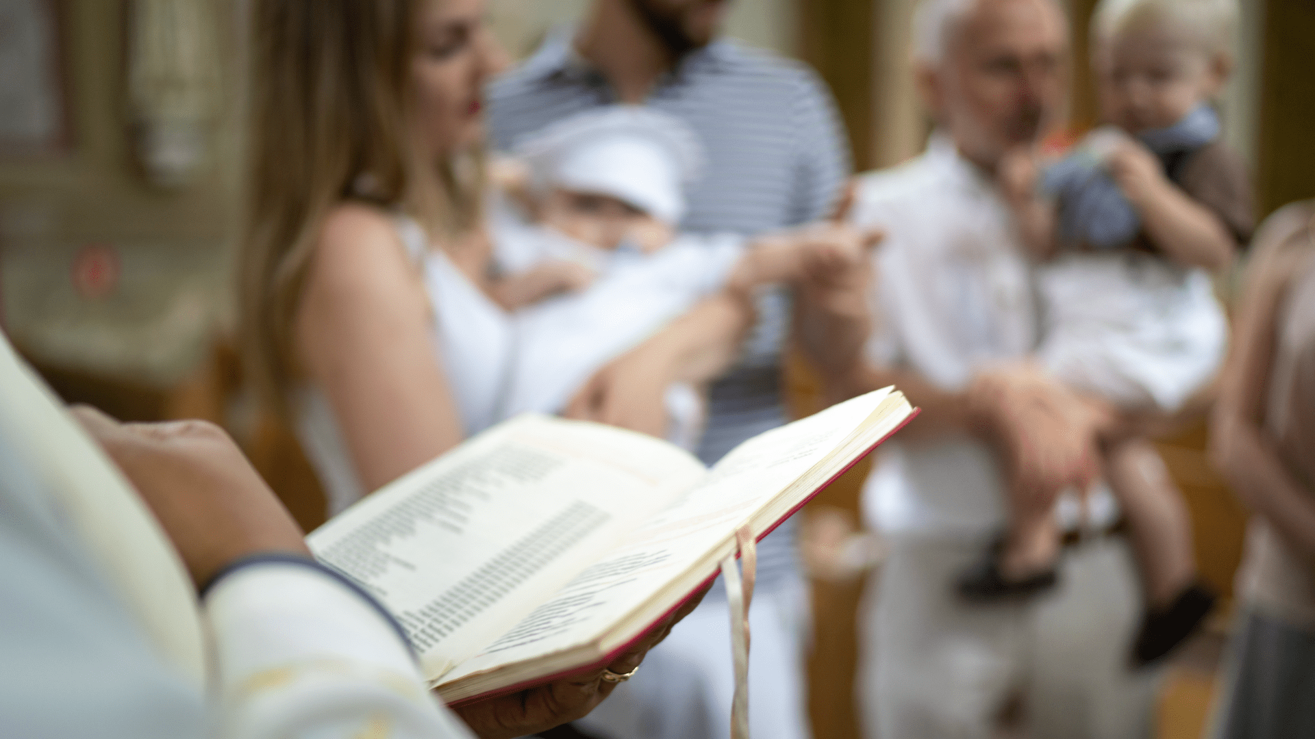 Battesimo: scelta madrina e padrino, data e chiesa